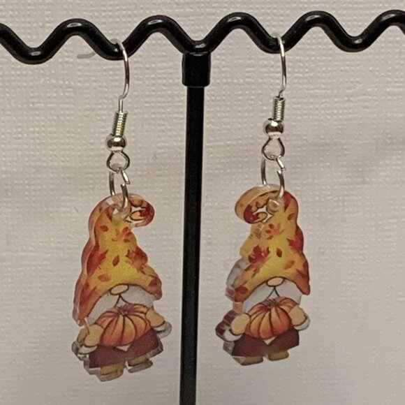Gnome Earring, Dwarf Earring, Elf Earring, Pumpkin Earring, Fall Earring - Picture 4 of 4